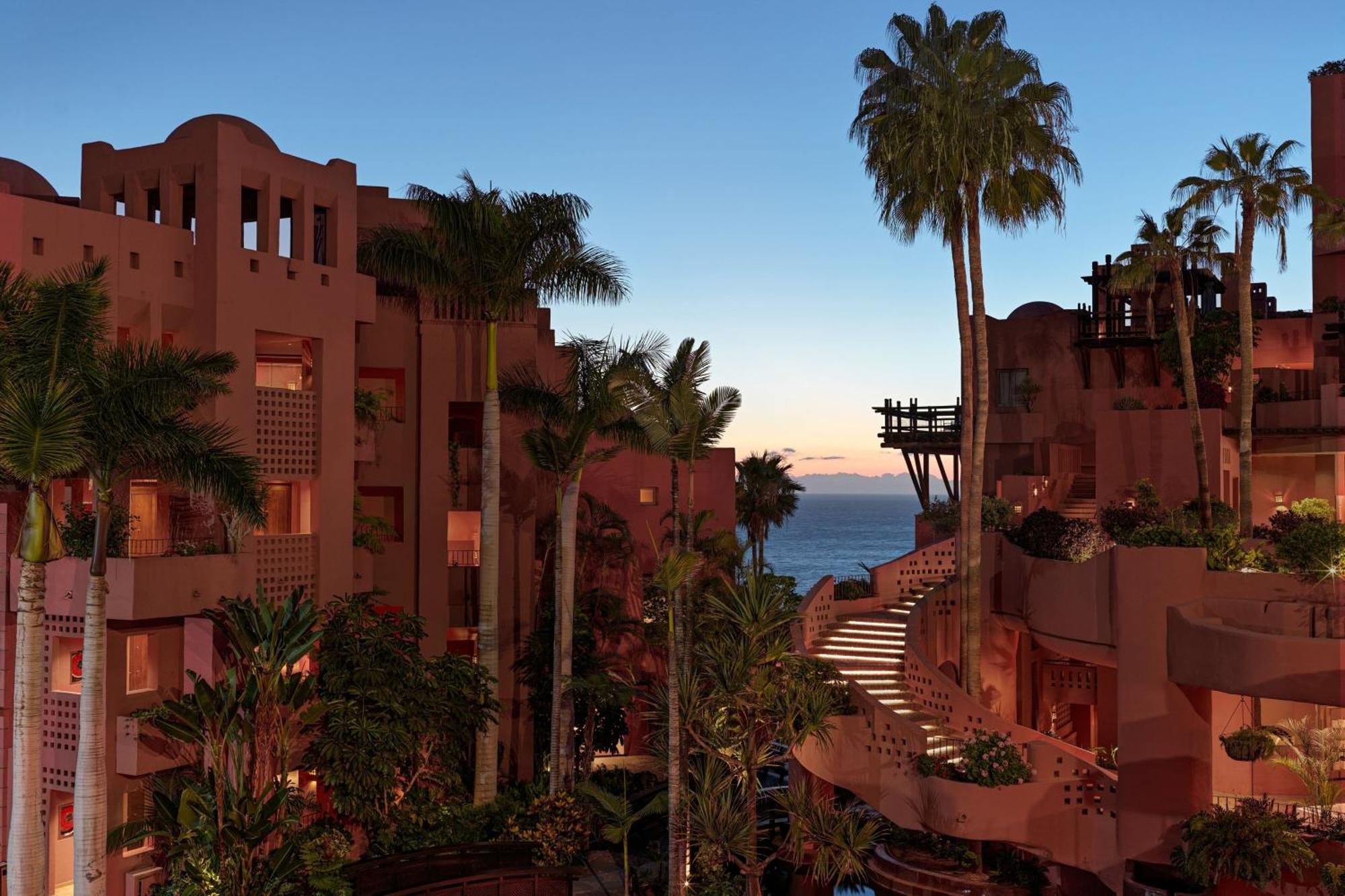 The Ritz-carlton Tenerife, Abama Resort 5*